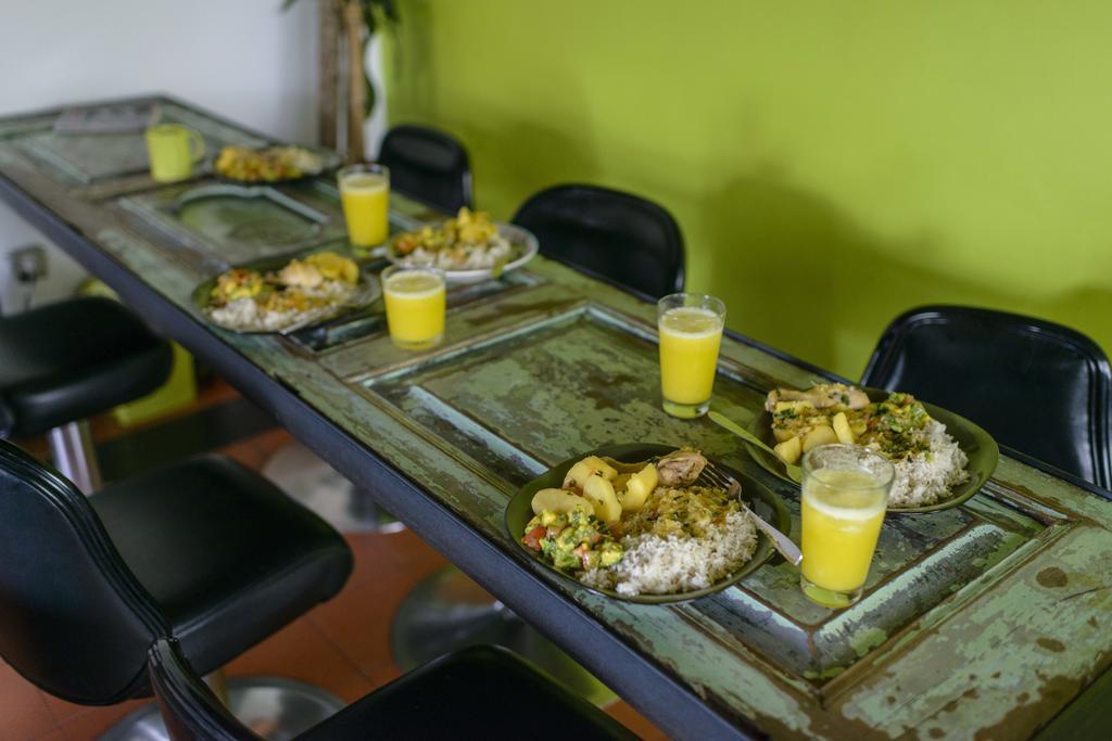 Saman Hostel מדיין מראה חיצוני תמונה