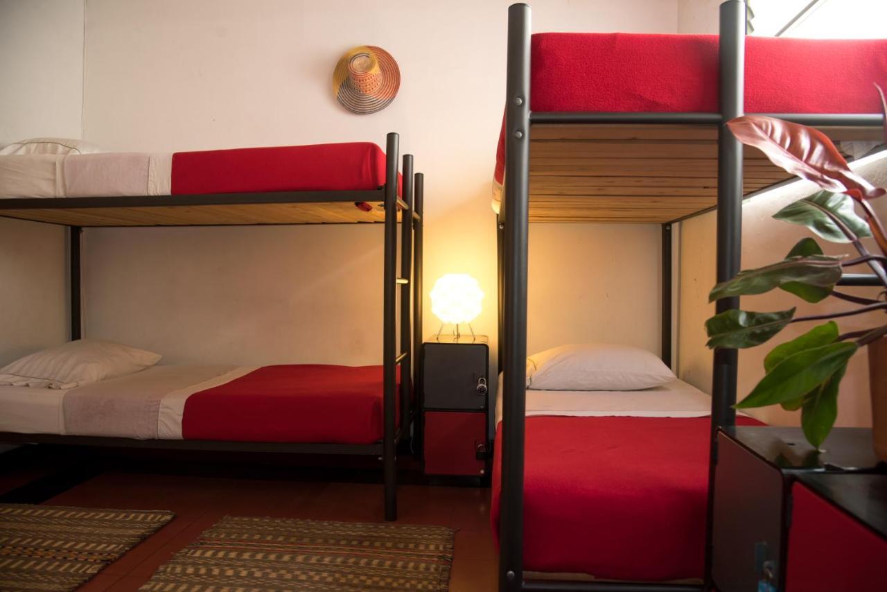 Saman Hostel מדיין מראה חיצוני תמונה